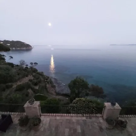 Les Restanques Le Rayol-Canadel-sur-Mer